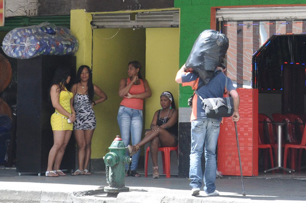 Prostitutes San Felipe, Telephones of Whores in Chile